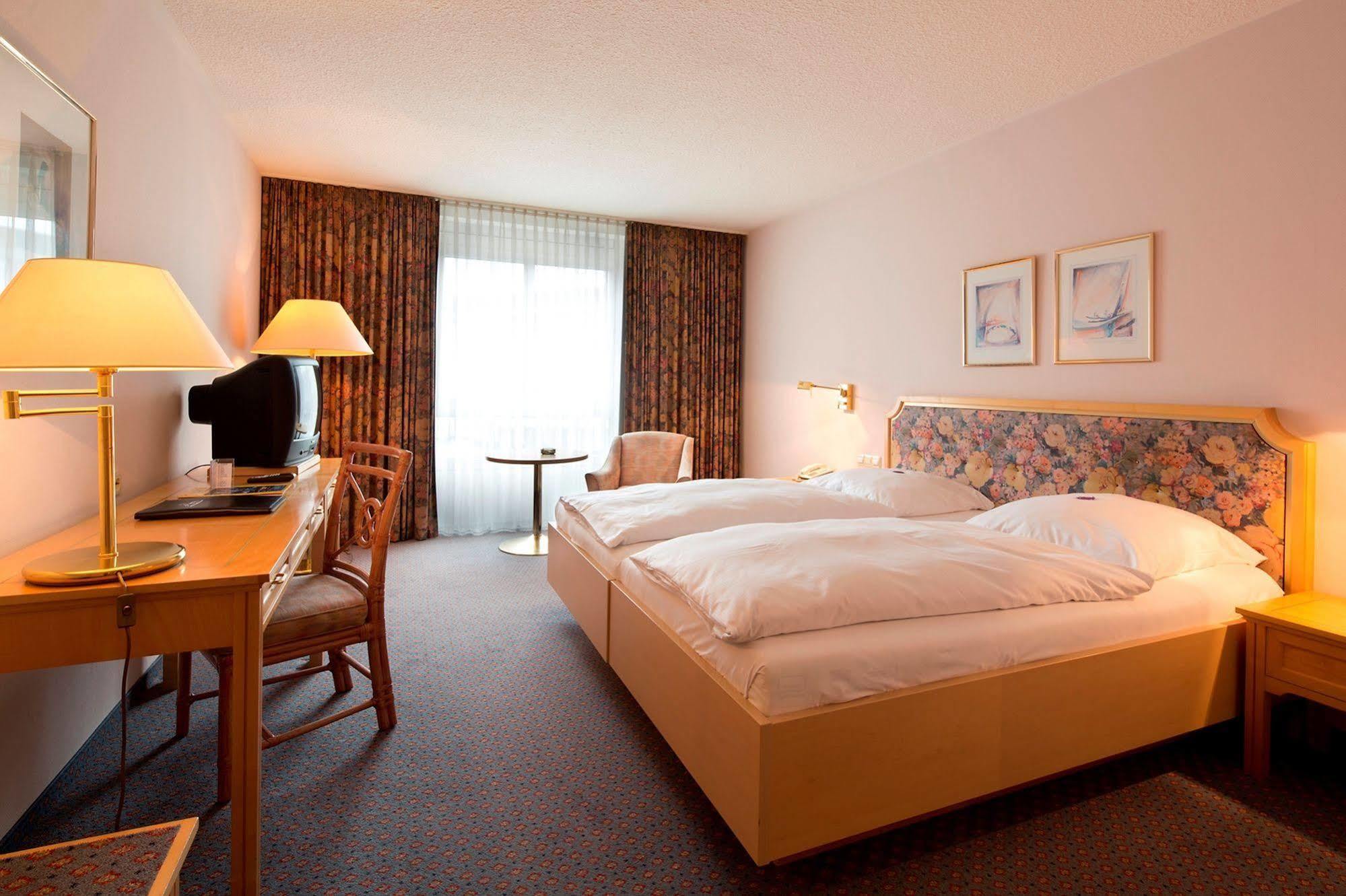 Erikson Hotel Sindelfingen Exterior foto